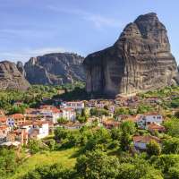 Meteora hotel is located at Καστρακι village